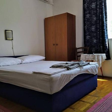 Davor Apartment Tucepi Exterior photo