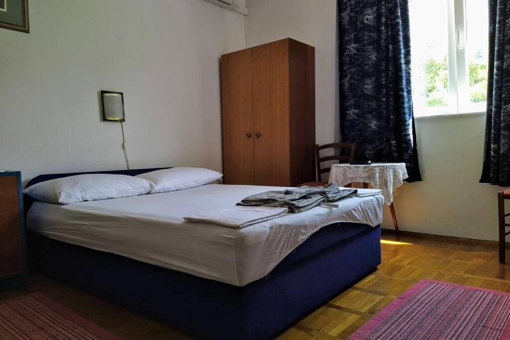Davor Apartment Tucepi Exterior photo