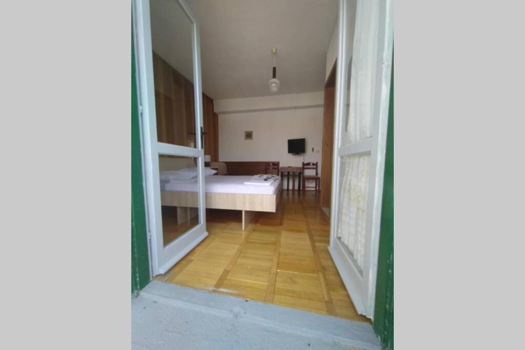 Davor Apartment Tucepi Exterior photo